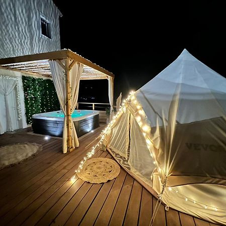 Cantaron Love Room Tente Lodge Spa Mfg Chez C&C, Exclusivement Reservee Aux Adultes מראה חיצוני תמונה