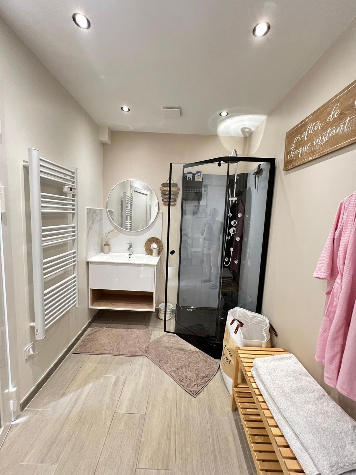 Cantaron Love Room Tente Lodge Spa Mfg Chez C&C, Exclusivement Reservee Aux Adultes מראה חיצוני תמונה
